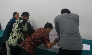 Diskusi SOP antara Unsur Pemerintah Desa dan BPD
