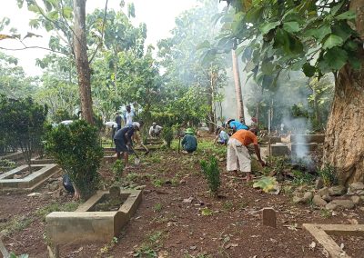 KERJA BAKTI BERSIH MAKAM MENJELANG BULAN SUCI RAMADHAN